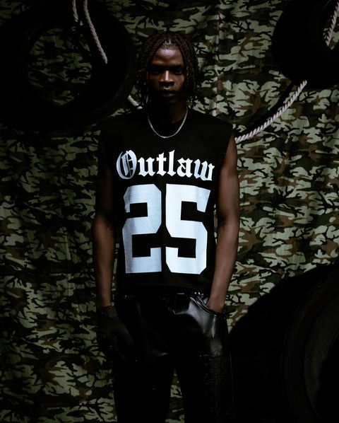 Black sleeveless outlaw 25 t-shirt