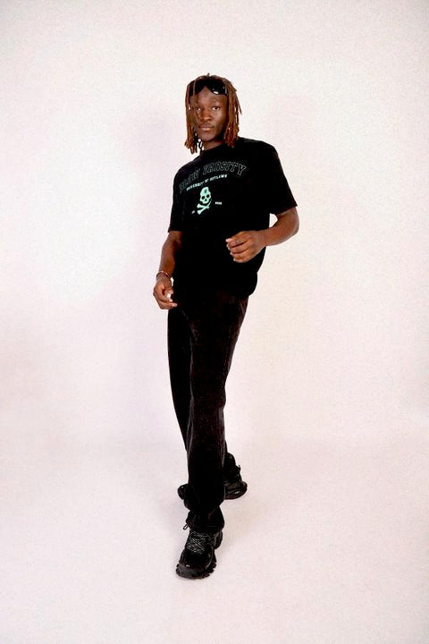 Varsity Blow T-shirt Black + Green