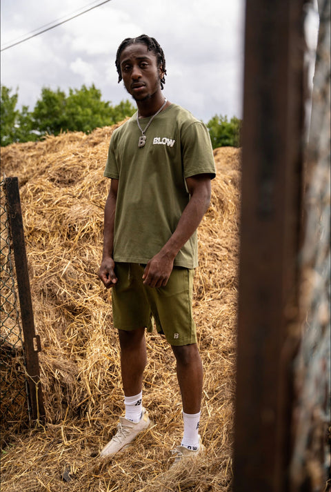 KHAKI CLOUDS